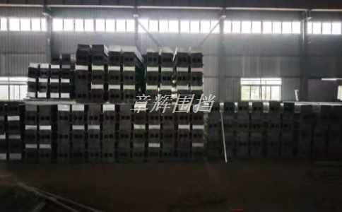 簡(jiǎn)易圍擋的重量對(duì)道路和橋梁建筑結(jié)構(gòu)會(huì)產(chǎn)生影響嗎？