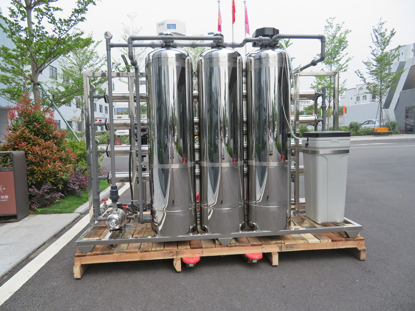 200桶每小時(shí)純凈水設(shè)備